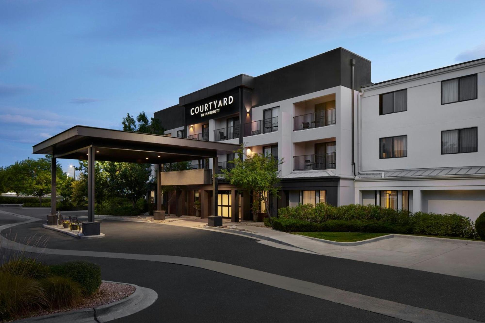 Courtyard Boulder Longmont Hotel Exterior photo